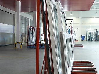 Plastová okna a dveře skladem